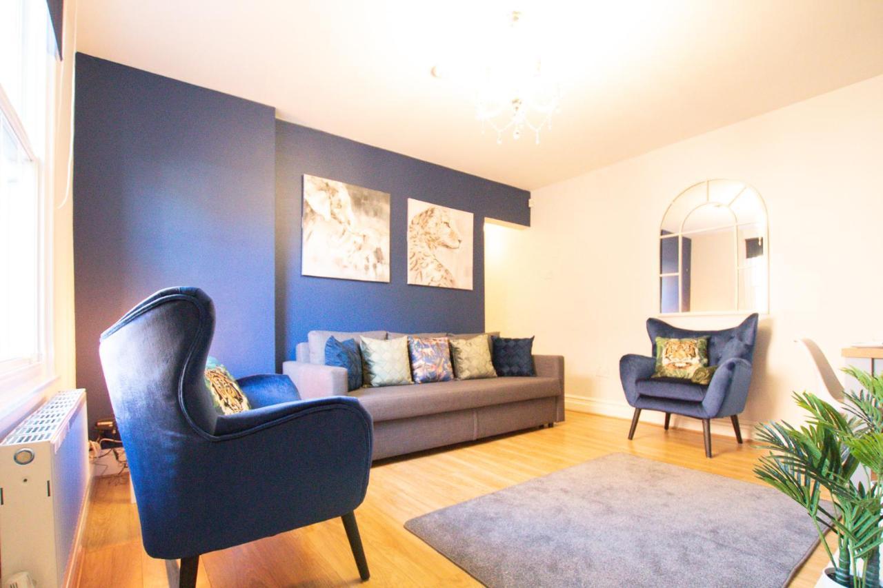 Lord Street - 2 Beautiful Apartments - Sleep Up To 14 Guests - By Rework Accommodation Chester Exteriör bild